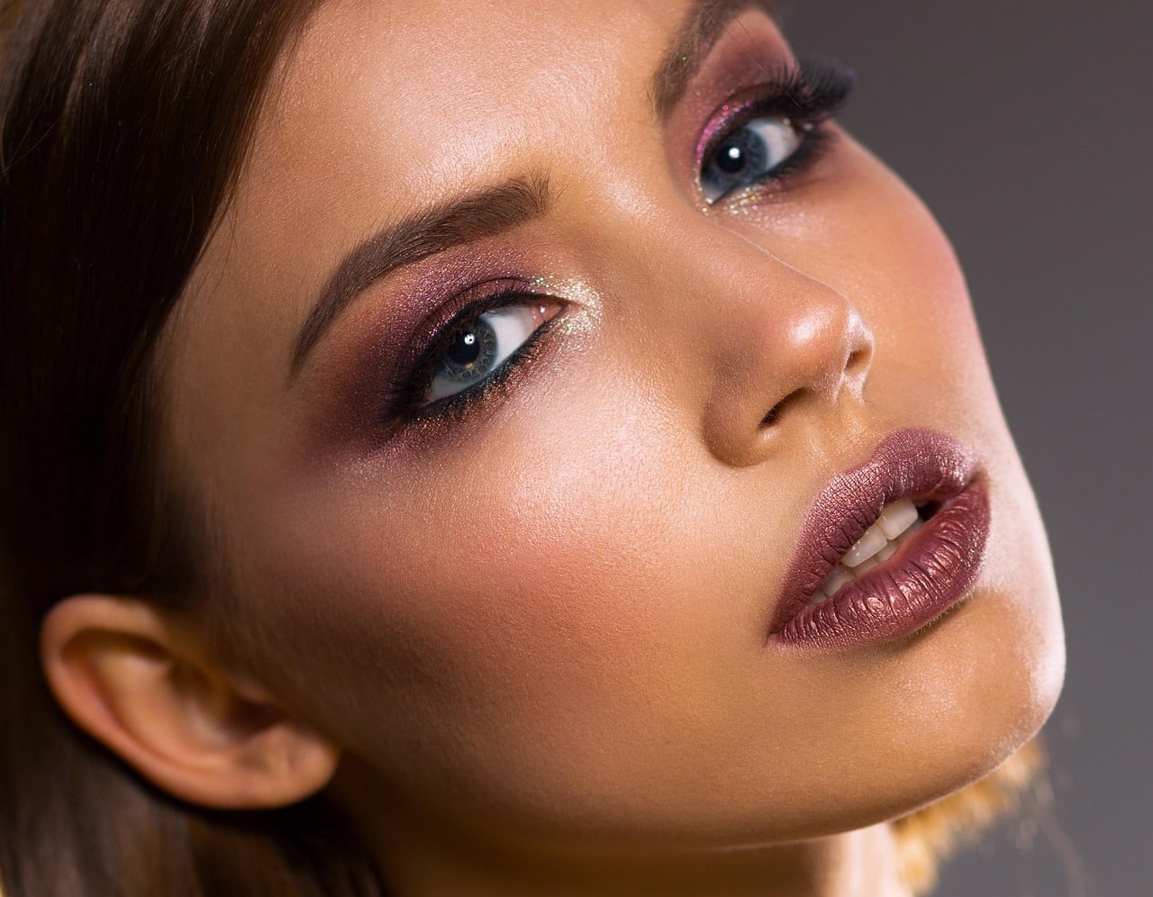 Beneficios Estéticos y de Salud para un Aumento de Labios en Sevilla
